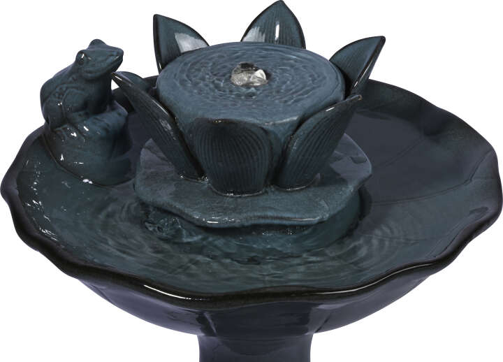 dobar Gartenbrunnen Helena mit Solarpanel